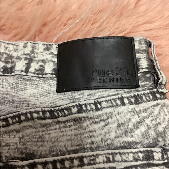 Men’s jeans - Picture 8 of 11